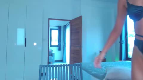 Lola online show from February 9, 5:55 am