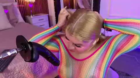 Lola Angel online show from June 10, 8:52 pm