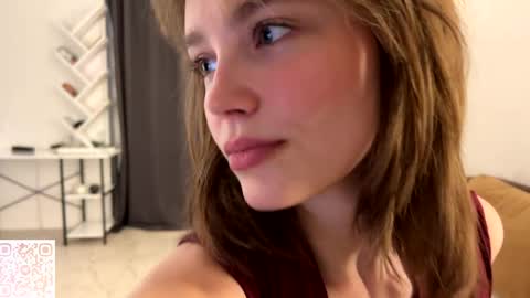 lolaatatee online show from April 29, 3:27 pm