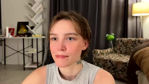 Snapshot of lolaatatee chatting on July 23, 6:17 pm lolaatatee online show from July 23, 6:17 pm