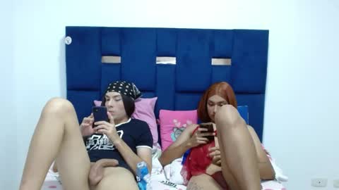 Snapshot of lolabloomx chatting on May 8, 4:07 am lolabloomx online show from May 8, 4:07 am