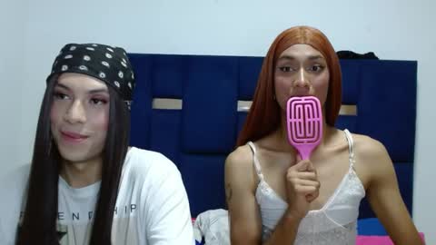 Snapshot of lolabloomx chatting on May 16, 12:18 am lolabloomx online show from May 16, 12:18 am