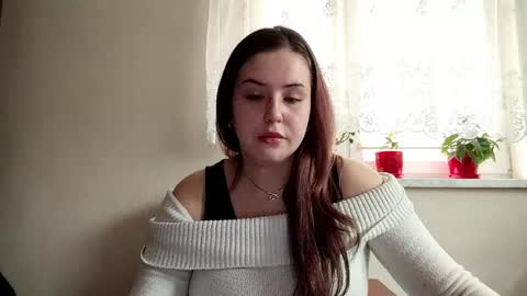 Lola online show from March 30, 8:37 am