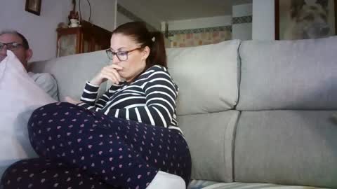 Snapshot of lolahueso chatting on April 29, 5:30 pm LOLA HUESO y ERIC online show from April 29, 5:30 pm