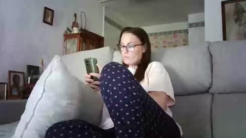Snapshot of lolahueso chatting on May 11, 3:07 pm LOLA HUESO y ERIC online show from May 11, 3:07 pm