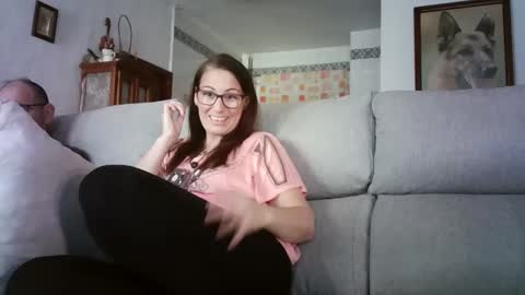 Snapshot of lolahueso chatting on May 17, 2:35 pm LOLA HUESO y ERIC online show from May 17, 2:35 pm