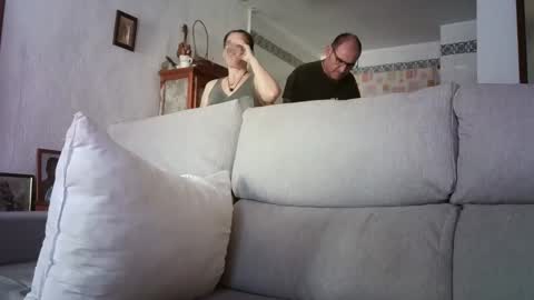 Snapshot of lolahueso chatting on May 28, 2:25 pm LOLA HUESO y ERIC online show from May 28, 2:25 pm