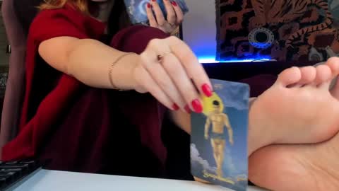 lolalemona online show from December 7, 3:41 pm