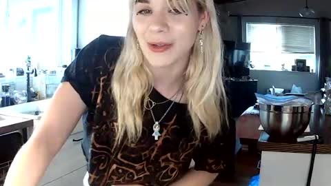 Snapshot of lolalixx6969 chatting on July 14, 2:05 am Lola Lixx online show from July 14, 2:05 am
