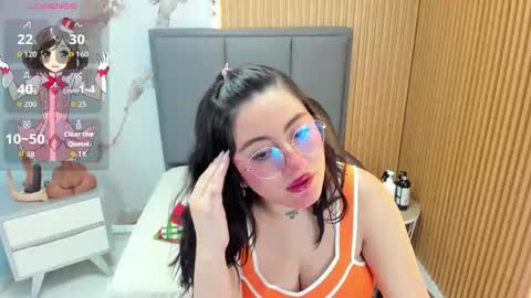 Snapshot of lolamaxi chatting on December 2, 3:23 am LOLA online show from December 2, 3:23 am