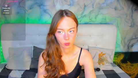 Lola online show from September 22, 6:54 pm