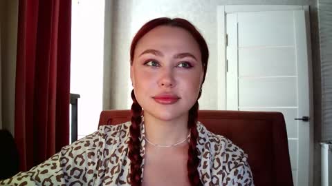 Lola online show from September 18, 10:28 am