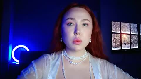 Lola online show from November 1, 12:29 pm