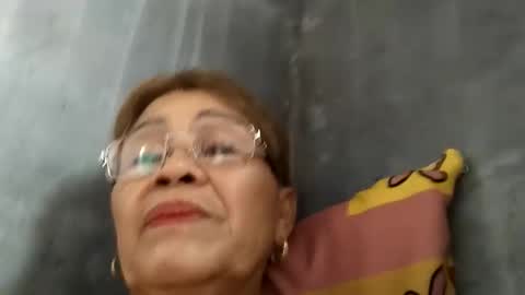 tey online show from January 31, 1:54 am