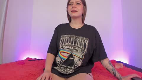 Snapshot of lolap_ chatting on December 6, 11:25 pm Lola online show from December 6, 11:25 pm