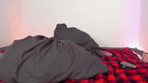 Snapshot of lolap_ chatting on December 9, 11:13 pm Lola online show from December 9, 11:13 pm