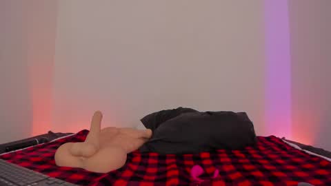 Snapshot of lolap_ chatting on December 10, 9:00 pm Lola online show from December 10, 9:00 pm