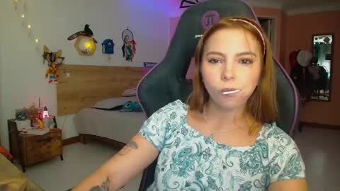 Lola doll online show from February 4, 9:31 pm