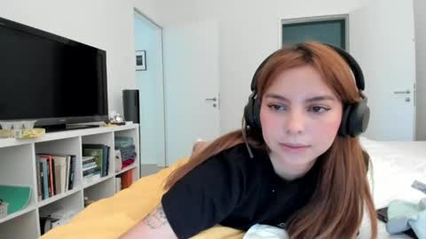 Lola doll online show from April 12, 11:15 am