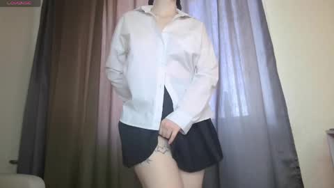 Lola online show from April 23, 6:36 am