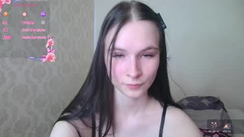 Snapshot of lolavibe6 chatting on May 4, 5:09 pm Lola online show from May 4, 5:09 pm