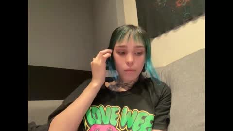 Snapshot of lole6913 chatting on March 27, 4:51 am lole online show from March 27, 4:51 am