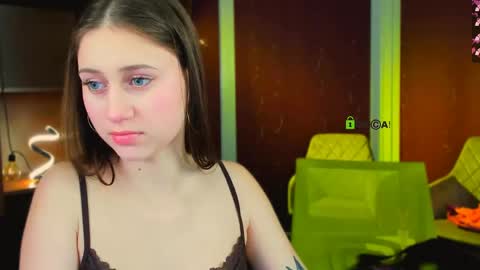 lole ti online show from April 23, 6:32 pm