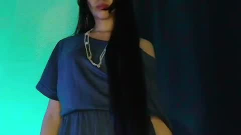      Rya DKhrt       online show from July 25, 6:11 am