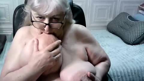 LolkaAlyss online show from April 22, 9:38 pm