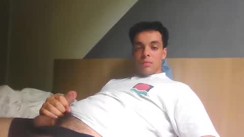 Snapshot of lolklink999 chatting on September 12, 3:01 pm lolklink999 online show from September 12, 3:01 pm