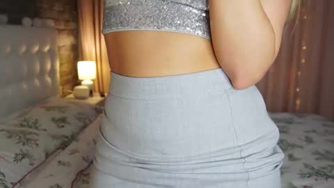 Victoria online show from December 30, 12:09 pm