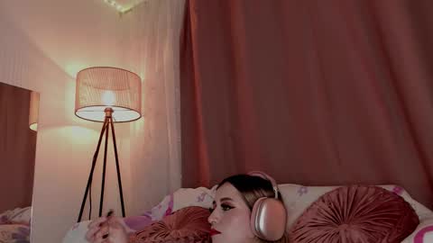 Lolly  online show from December 23, 5:49 am