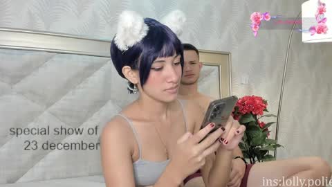 Snapshot of lolly_polie chatting on December 9, 1:13 pm Lolly and neighbor online show from December 9, 1:13 pm