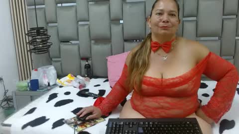 Snapshot of loly47 chatting on September 18, 3:58 pm loly47 online show from September 18, 3:58 pm