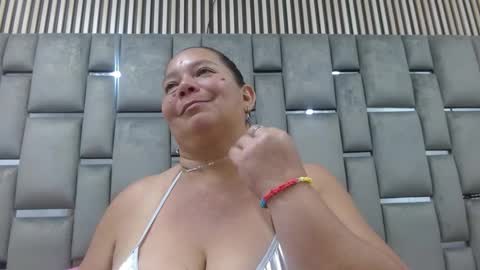 Snapshot of loly47 chatting on September 19, 5:35 pm loly47 online show from September 19, 5:35 pm