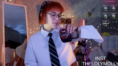 Molli online show from February 3, 10:09 am