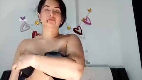 estehfania online show from June 27, 10:26 pm