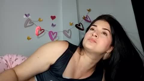 estehfania online show from July 6, 10:56 pm