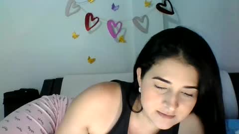 estehfania online show from July 11, 10:00 pm