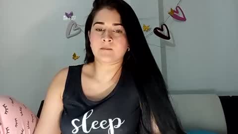 estehfania online show from July 21, 9:28 pm