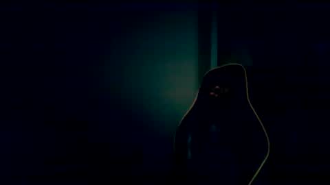 london_man1988 online show from December 11, 4:42 pm