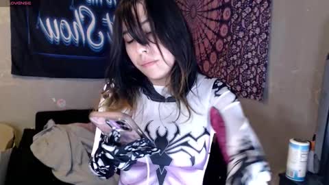 londonray online show from November 1, 9:55 am