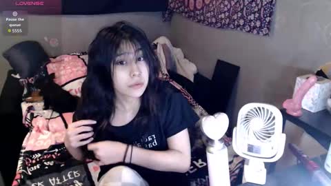 londonray online show from February 8, 7:56 am