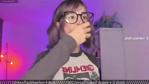 Snapshot of lonelly_lolly98 chatting on June 24, 12:42 am SABRINA online show from June 24, 12:42 am