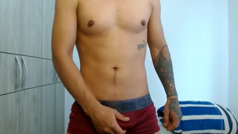 lonelydick2002 online show from February 3, 7:10 pm