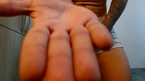 lonelydick2002 online show from February 19, 8:16 pm