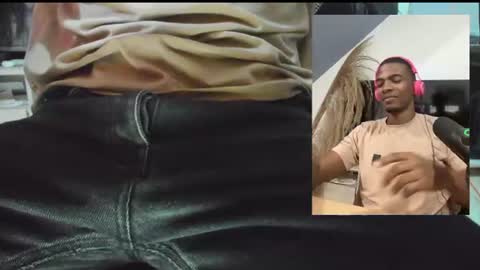 Snapshot of lonelyfetishguy chatting on June 23, 6:28 pm Im Kiros online show from June 23, 6:28 pm