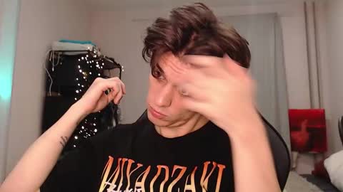 PVT AND MENU ACTIVE online show from September 23, 4:32 pm