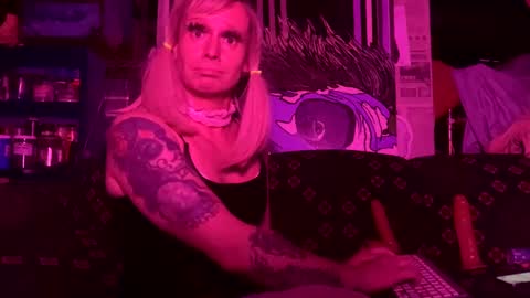 longbeachcd69 online show from February 15, 7:06 am