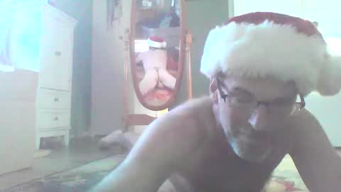 Snapshot of longbowrider555 chatting on December 4, 1:42 pm Jeff online show from December 4, 1:42 pm